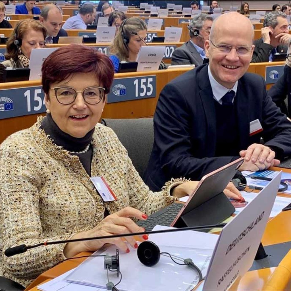 Dr. Inge Gräßle und Ralf Brinkaus in Brüssel zur Frühjahrstagung